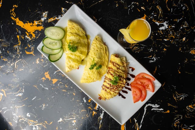 Omelette - Trio Flight.