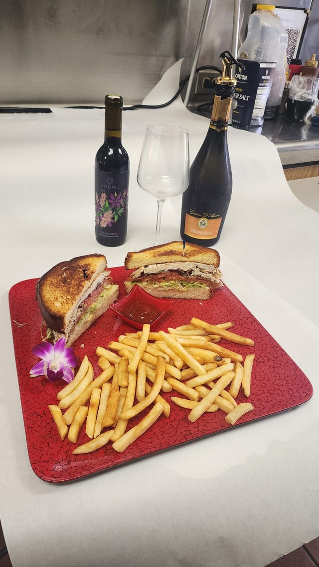 Bistro Turkey BLT.